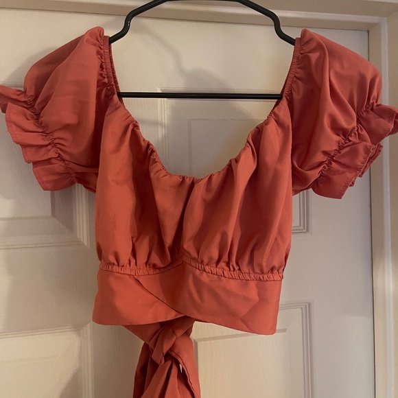 Crop Top - Picture 1 of 4